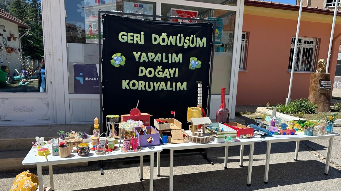 GERİ DÖNÜŞÜM SERGİSİ